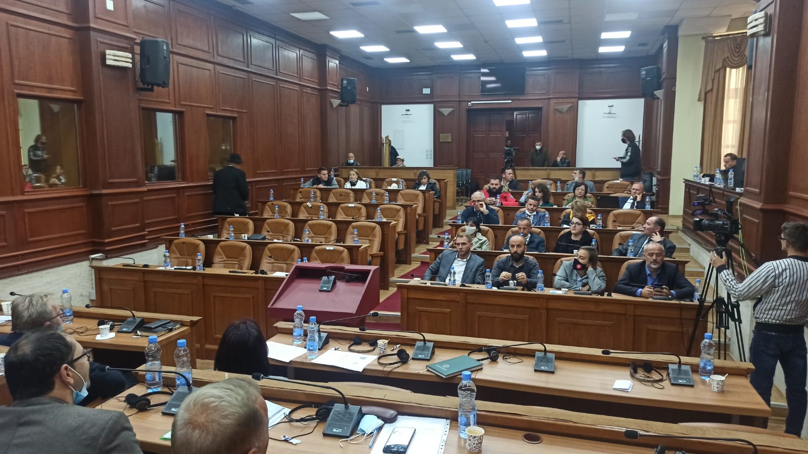 PDK, dega Prizren: Shprehja “rrugaçe” e Kryetarit në ikje Haskuka ndaj kuvendares tonë është fyese dhe e papranueshme