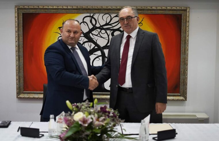 Edhe AAK në Prizren përkrah Shaqir Totajn në ballotazh 