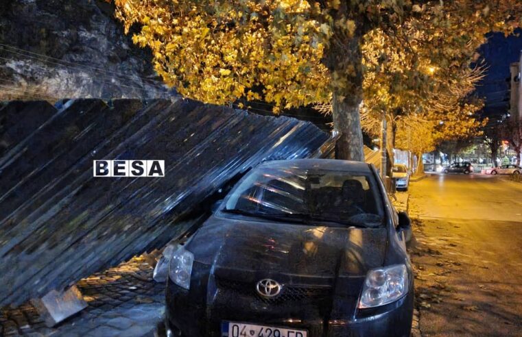 Era rrëzon tabelat mbrojtëse tek punishtja te Keji i Lumbardhit