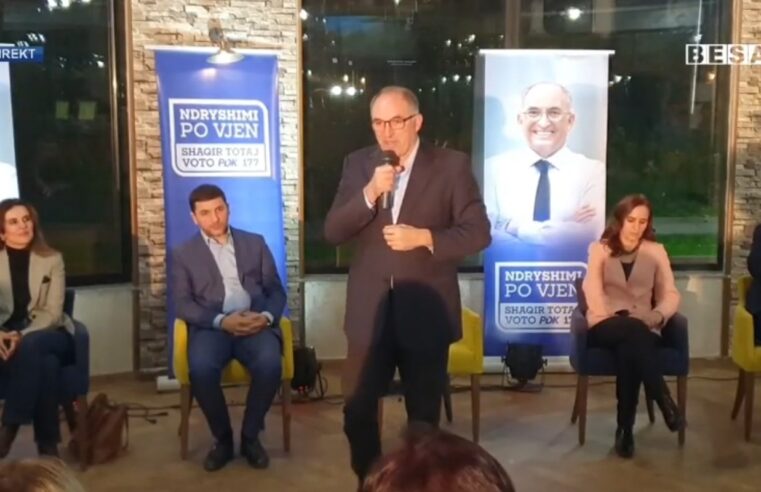 Kryetari i PDK-së, Memli Krasniqi dhe kandidati Shaqir Totaj në takim me Gruan Demokratike