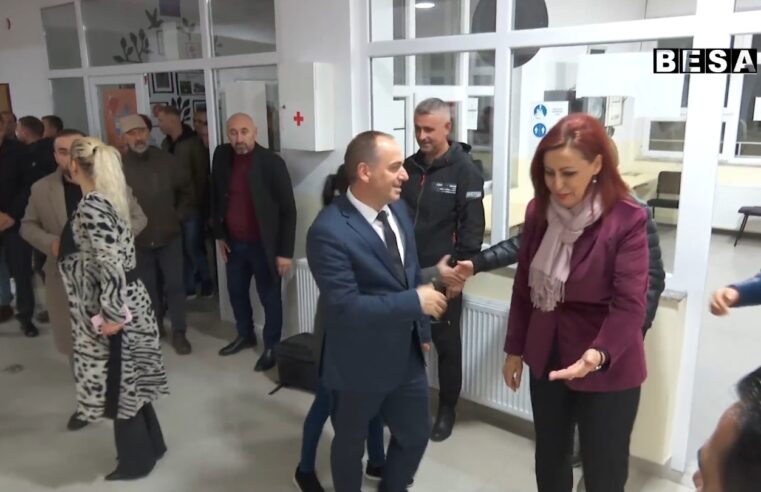 Kandidati për kryetar Haskuka dhe udhëheqës të koalicionit takojnë elektoratin e Gërnçarit