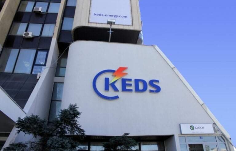 Deputeti i VV-së thotë se KEDS-i po i diskriminon disa lagje: Ndalet rryma 6 orë në ditë