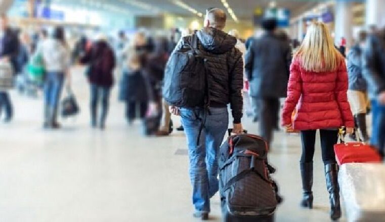 Ikja e të rinjve, 52% e lejeve të qëndrimit në BE në 2020 u dhanë për shqiptarët nën 19 vjeç