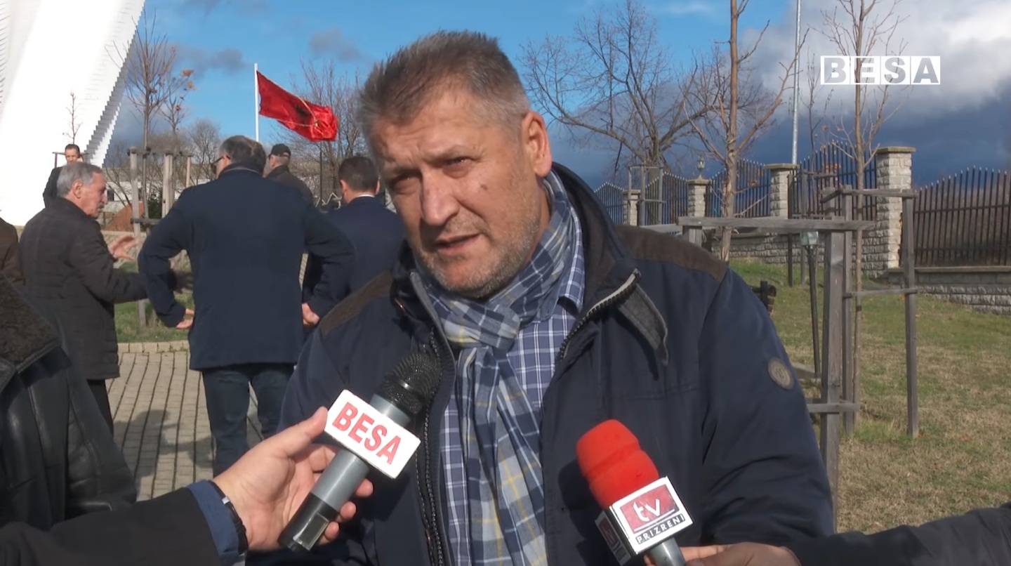 Zafir Berisha heqë dorë nga pozita e asambleistit në Prizren për t’ia liruar vendin Shukri Qunit