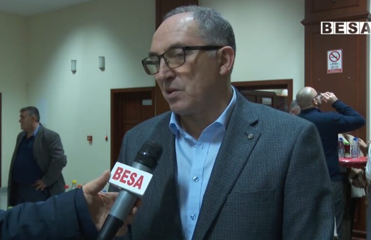 KRYETARI I KOMUNËS SË PRIZRENIT SHAQIR TOTAJ TAKON MËRGIMTARËT