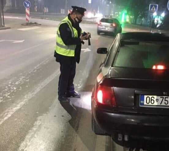 Nuk respektuan masat antiCovid, 468 qytetarë u gjobitën nga policia brenda ditës