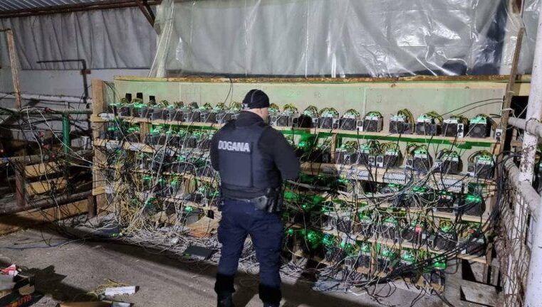 Aparaturat për kriptovaluta në ahur të kafshëve, pamje nga aksioni në veri