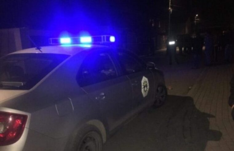 Ekskluzive: Kapen rreth 10 kilogramë drogë në një lokal në Prizren, prangoset një person