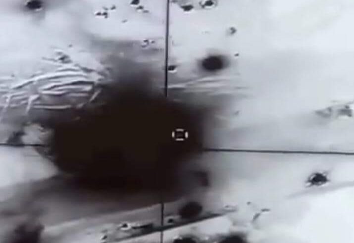 Krye Komandanti ukrainas poston video të tjera me dron Turk: Frikësohuni, armiq!