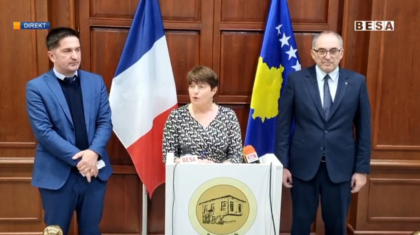 Kryetarin e Prizrenit Shaqir Totaj viziton Ambasadorja e Francës znj. Marie-Christine BUTEL (VIDEO)