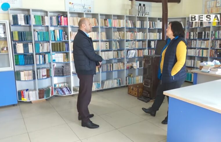 Drejtori i Kulturës Adem Morina vizitoi Bibliotekën ne fshatin Gjonaj