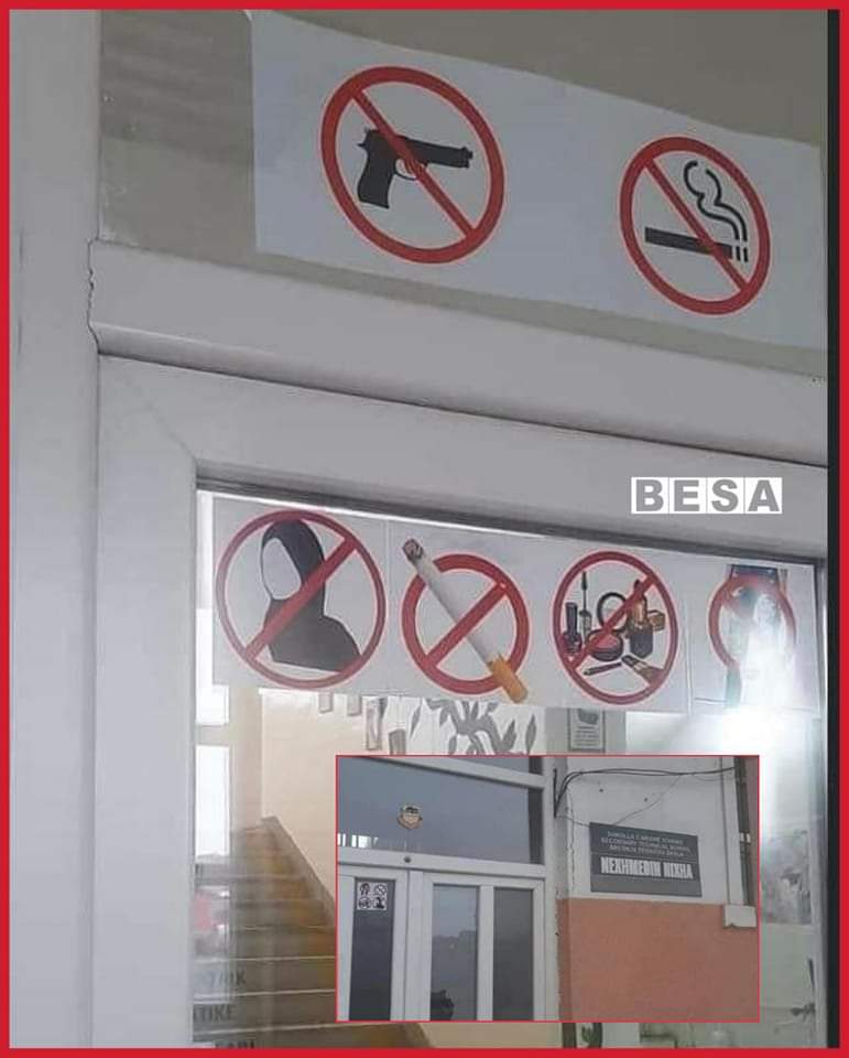 Skandal në një Shkollë të Gjakovës, mbulesa krahasohet e rrezikshme njëjtë sikurse arma, pijet alkoolike dhe duhani