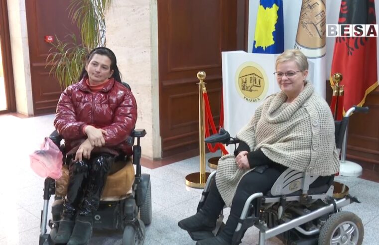 Komuna e Prizrenit shënon Ditën Ndërkombëtare të përdoruesve të karrocave