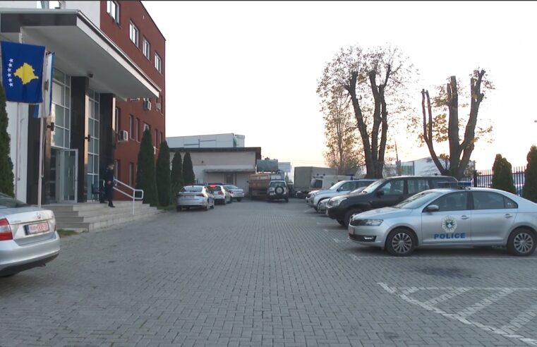 IDENTIFIKOHET DHE ARRESTOHET PERSONI PËR VJEDHJE NJOFTON POLICIA