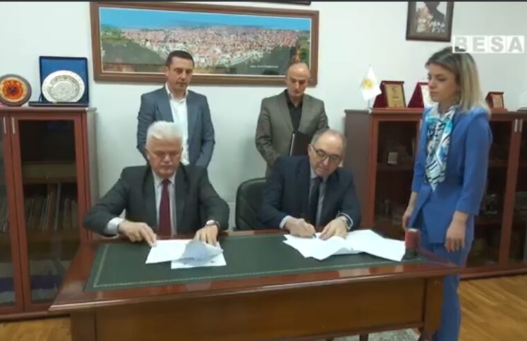 NËNSHKRUHET MARRËVESHJE PËR FURNIZIMIN ME UJË PËR 24 ORË NË PRIZREN NGA KRYETARI TOTAJ DHE HIDROREGJIONI JUGOR