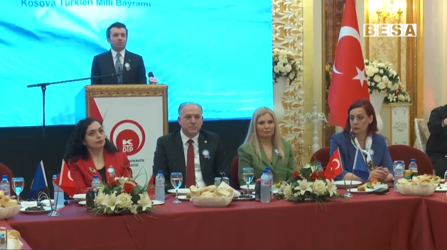 PRESIDENTJA OSMANI MERR PJESË NË IFTARIN E KDTP-së KU THA: JENI SHËNDRRUAR NË URË TË FUQISHME NË MES TË KOSOVËS DHE TURQISË