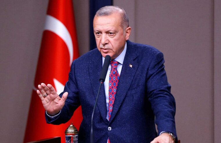 Erdogan kërcënon grekët: Respektoni marrëveshjen, ndryshe do ta pësoni si paraardhësit tuaj