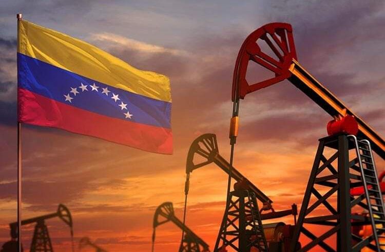 Naftë nga Venezuela, niset drejt Europës ngarkesa e parë pas dy vitesh