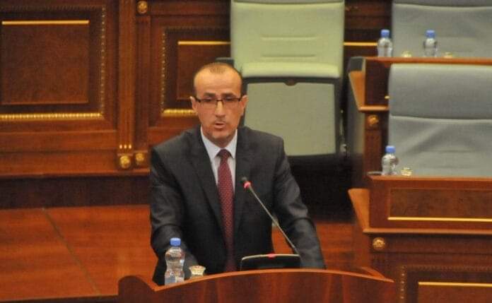 “Nëse nuk kalon Trusti, do të bllokohen marrëveshjet ndërkombëtare”, thotë Haxhiu
