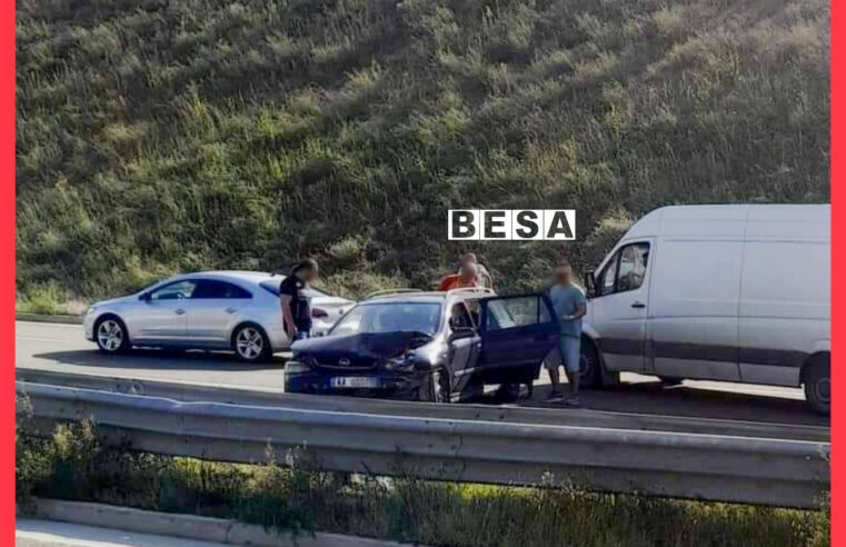 Aksident trafiku në autostradën “Ibrahim Rugova” afër Arllatit