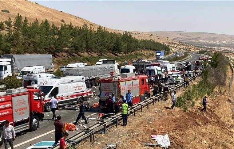 Aksident i rëndë trafiku në Turqi, 16 të vdekur dhe 21 të lënduar