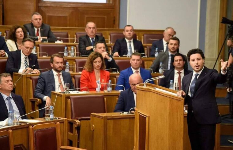 Bie Qeveria e Dritan Abazoviçit