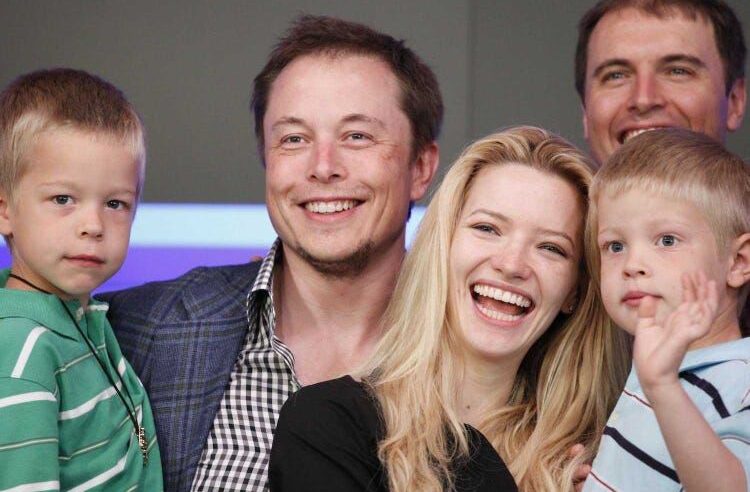 Elon Musk: Kërcënimi më i madh se ndryshimi i klimës është rënia e nivelit të lindjeve