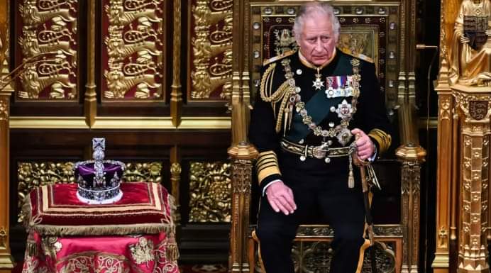 Charles III shpallet zyrtarisht mbret i Mbretërisë së Bashkuar