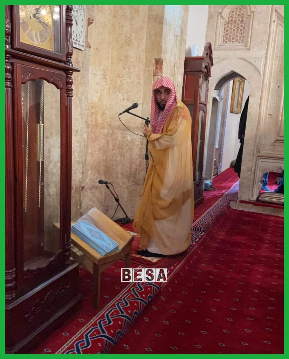 Imami i Qabes, i fal Namazin në Xhaminë e  “Sulltan Mehmed Fatih” në Prishtinë