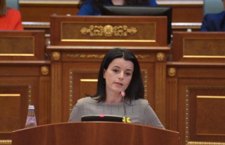 Jep dorëheqje deputetja Vasfije Krasniqi