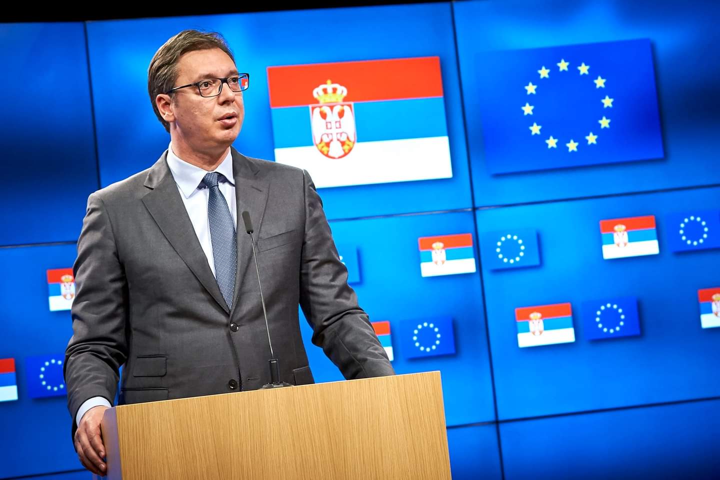 ‘Kosova në OKB, Serbia në BE’, Vuçiq tregon propozimin e Francës dhe Gjermanisë