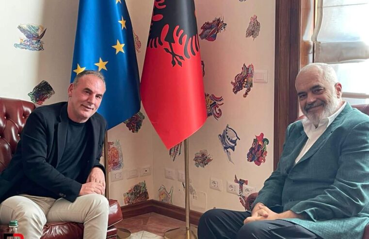 LIRIA KA EMER 🇦🇱👐🏿🇽🇰☕️me Fatmir Limaj ,ka shkruar kryeministri Edi Rama në rrjetin social facebook.