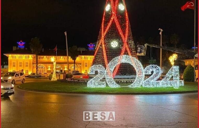 Kur e gjithë bota hyri në 2023, Qyteti në Turqi Adana hyn në 2024 😂