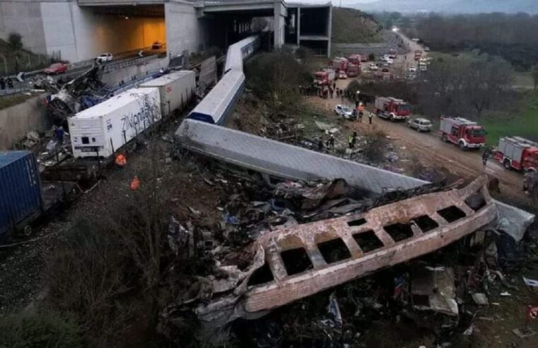 Aksident i rëndë hekurudhor në Greqi/ Përplasen dy trena, 32 të vdekur dhe 85 të plagosur