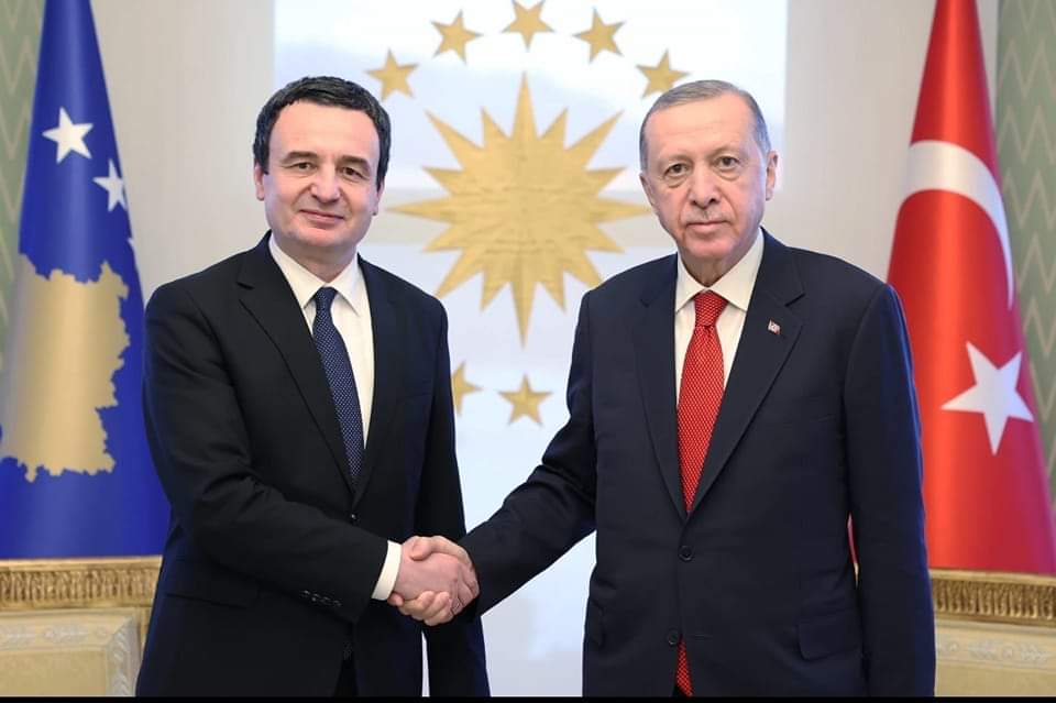 Kurti dhe Erdogan flasin për tërmetin në Turqi dhe bisedimet në Bruksel