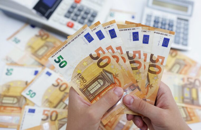 Avullohen mbi 31 mijë euro në një qendër tregtare në Prizren, shoqërohet në Polici menaxherja