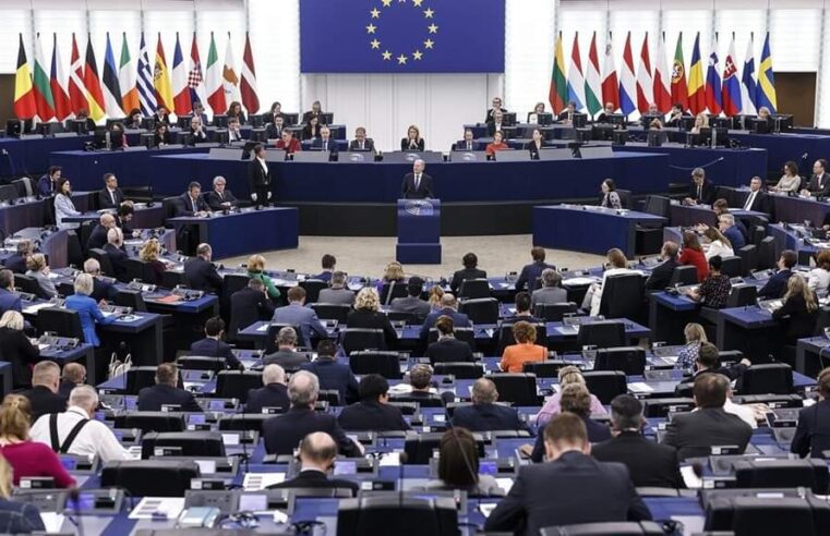 Parlamenti Europian i bën thirrje Greqisë të njohë Kosovën