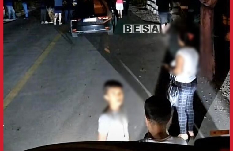 Pamjet e fundit nga vendi i ngjarjes: Barikadat në serbi, nuk lejohen të kalojnë autobusat me targa të Kosovës dhe të Shqipërisë lajmërojnë udhëtarët për Rtv Besa