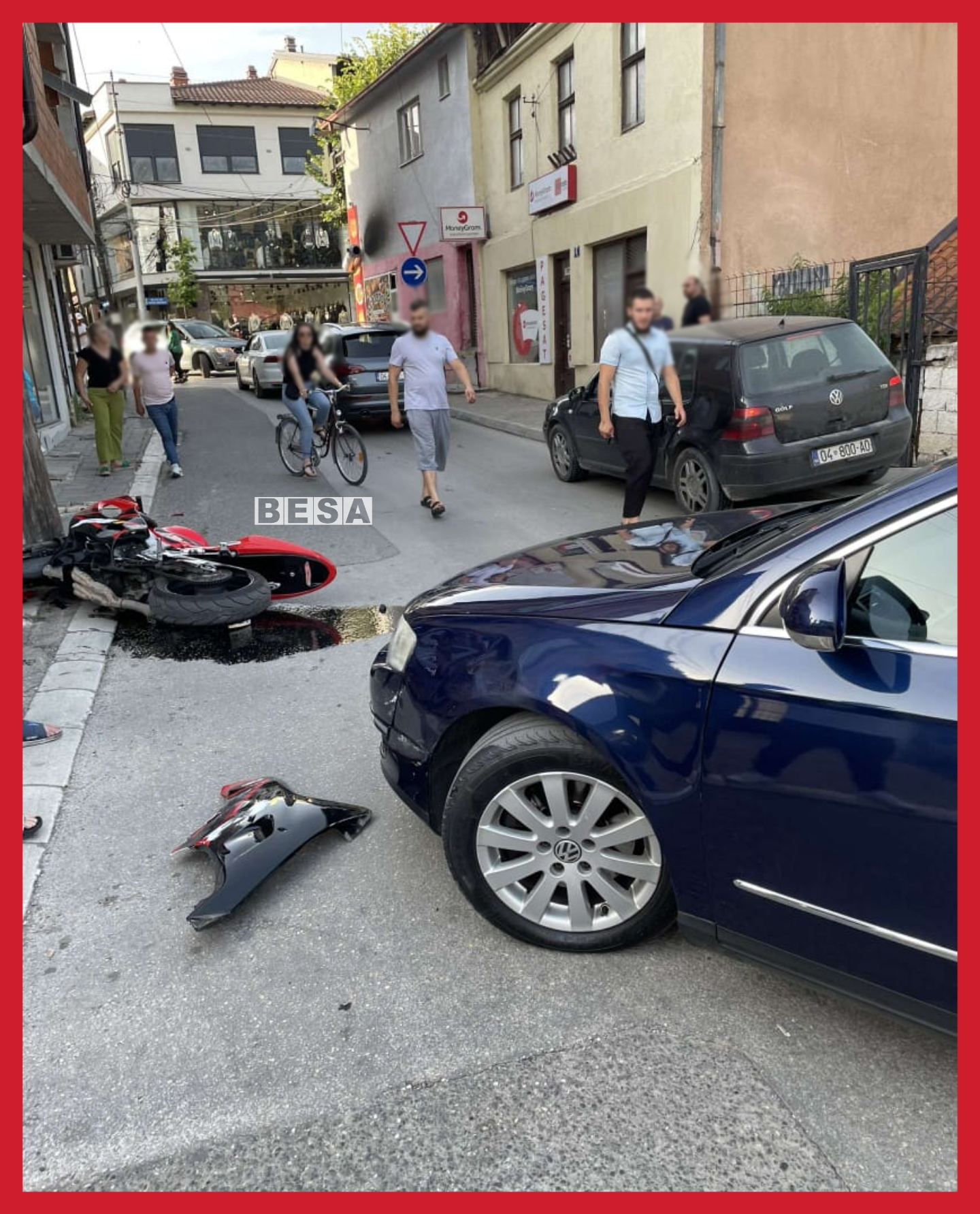 Aksidentohen vetura me motoçiklistin në lagjen “Tabakhane” në Prizren
