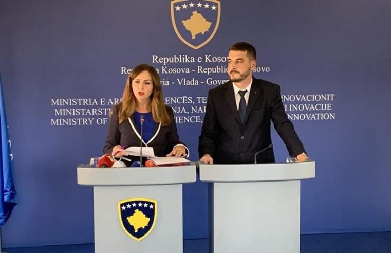 Nagavci: Mjetet t’ua transferojmë prindërve, vetë t’i blejnë librat