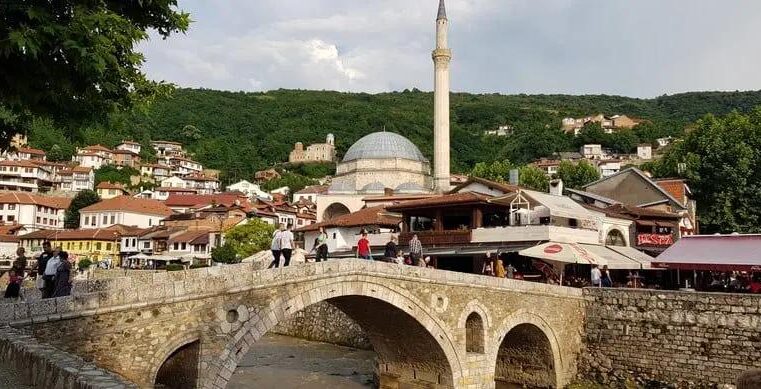 Të premten pritet të organizohet një tubim paqësor kundër formës së organizimit të sivjemë të festivalit “Dokufest”