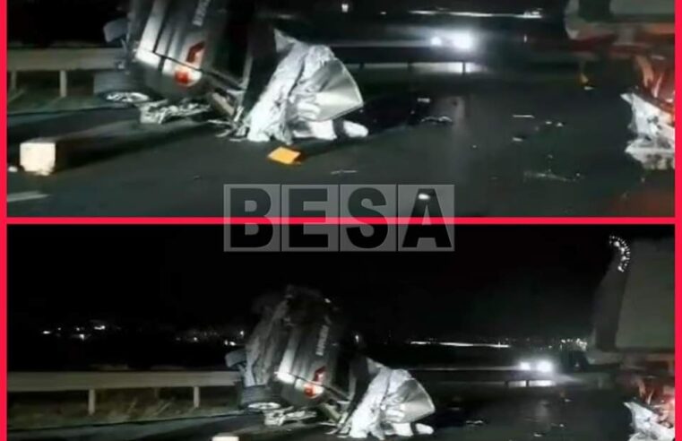 Aksident i rëndë në mes një veture dhe Kamioni në Komoran