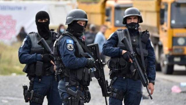Policia e Kosovës ka dhënë detaje se si erdhi deri te momenti ku mbeti i vrarë një polic e u plagos një tjetër në veri të vendit