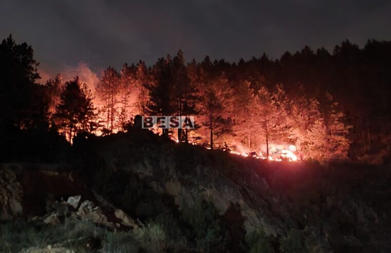 Zjarri në përmasa të mëdha në Prizren s’është lokalizuar ende 🔥