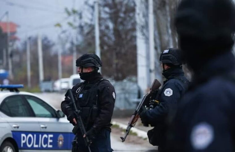 Tentuan të hynin ilegalisht në Kosovë, policia ndalon pesë persona në Leposaviq