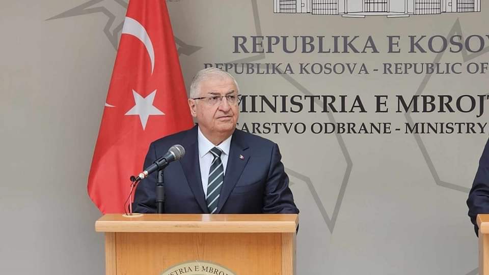 Ministri turk i Mbrojtjes thotë se dialogu është rruga e vetme për paqe e stabilitet në rajon