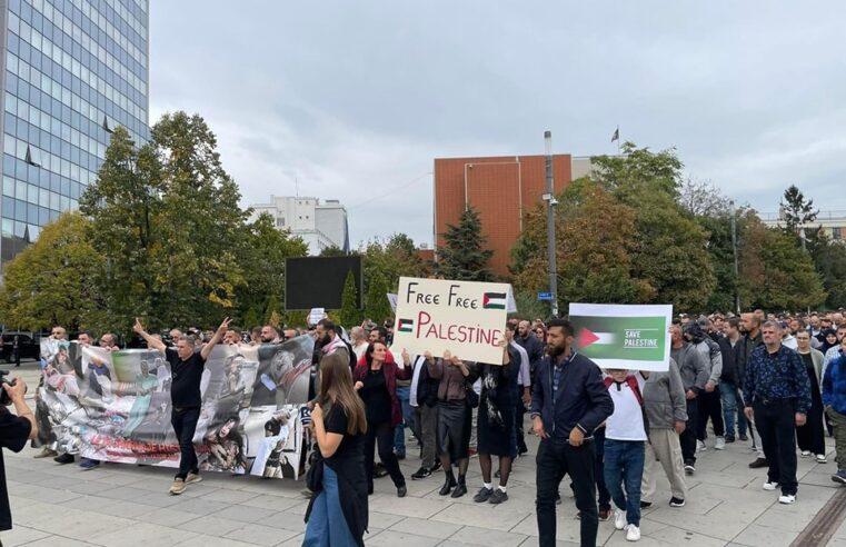 “Ndaloni krimet e luftës”: Nis marshi pro Palestinës në Prishtinë