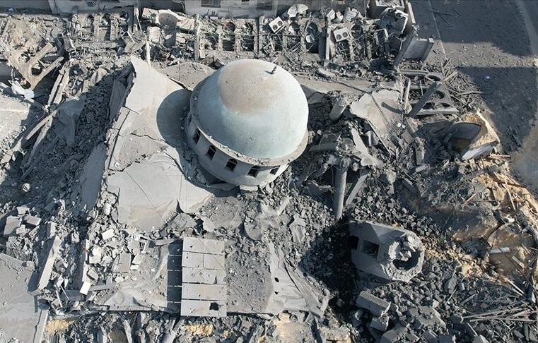 Izraeli ka shkatërruar plotësisht 31 xhami në Gaza që nga 7 tetori