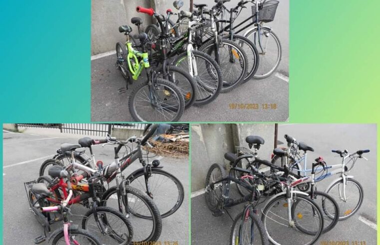 Policia e Prizrenit kërkon pronarët e këtyre biçikletave