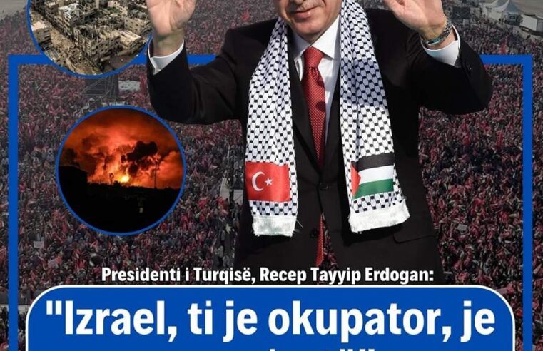 Presidenti i Turqisë Erdogan gjatë mitingut të sotëm në Stamboll